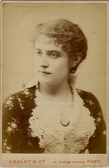 Jeanne Brindeau, stand-in for Sarah Bernhardt.