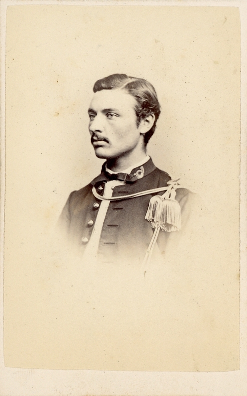 Onbekende Reineke (man) in uniform